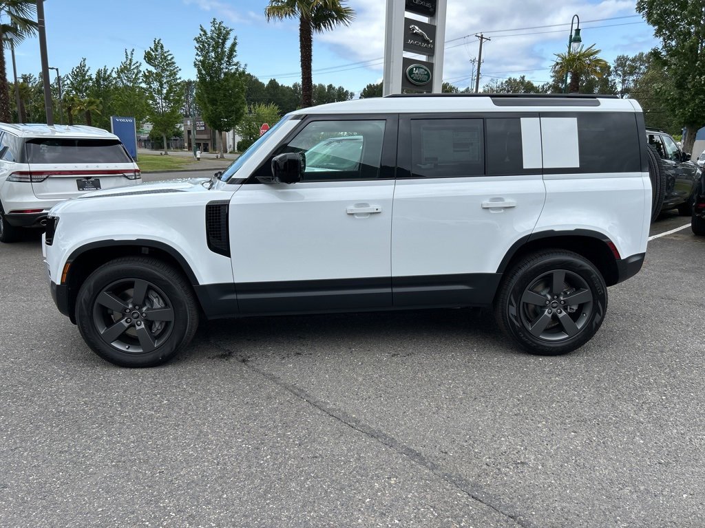 New 2025 Land Rover Defender 110 S image 2