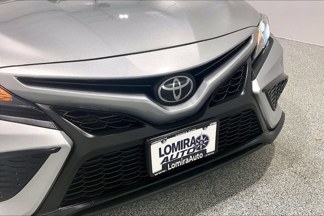 Used 2021 Toyota Camry SE AWD/4WD image 38