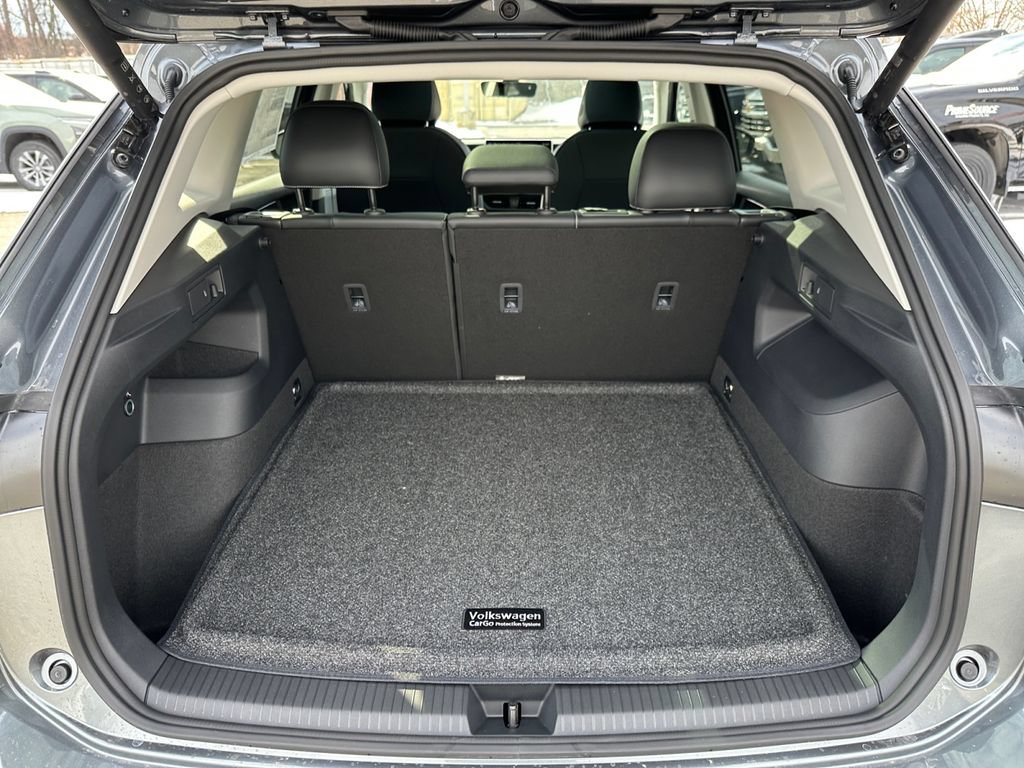 New 2026 Volkswagen Tiguan SE AWD/4WD image 25
