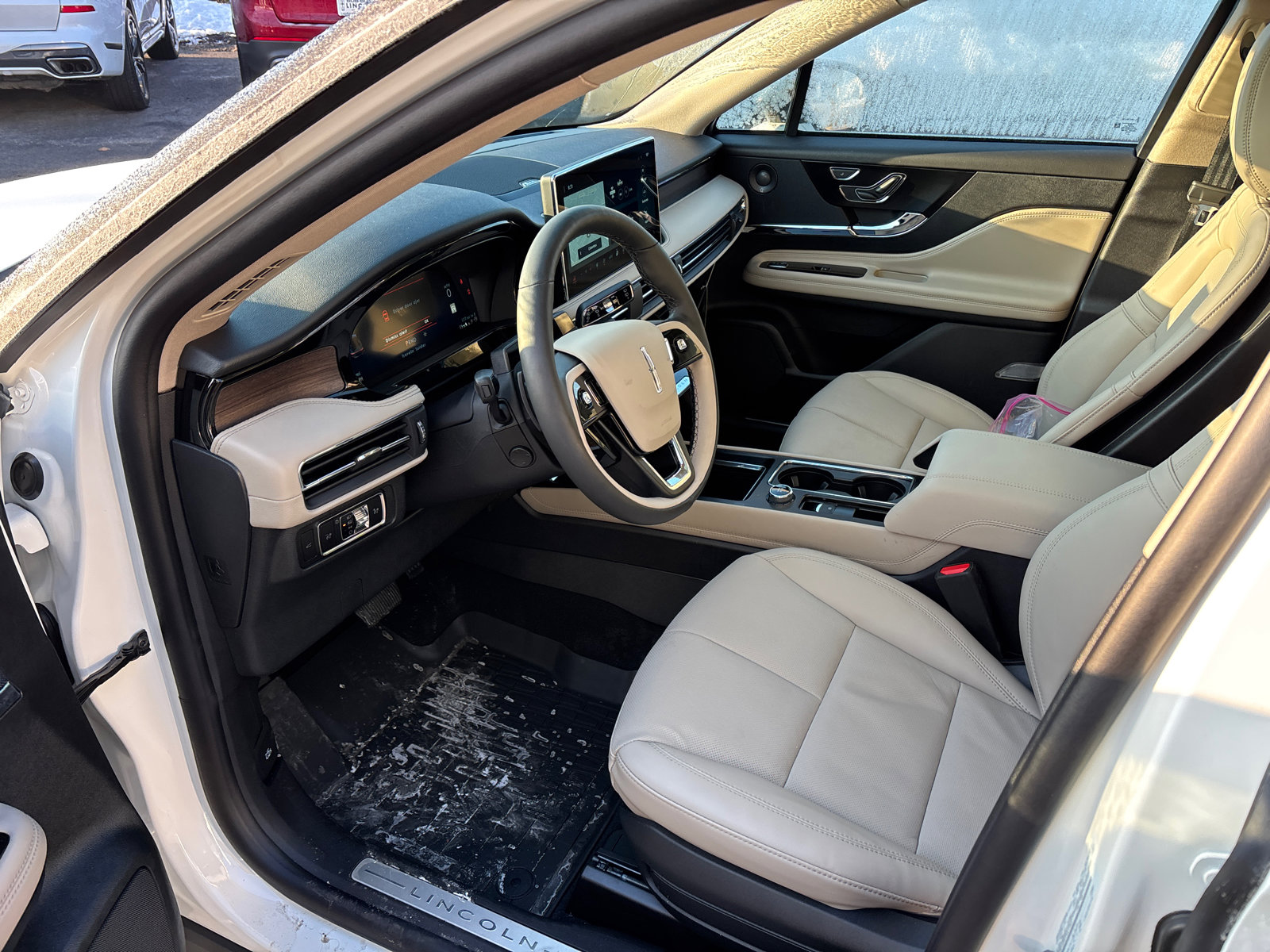 New 2026 Lincoln Corsair Reserve AWD/4WD image 25