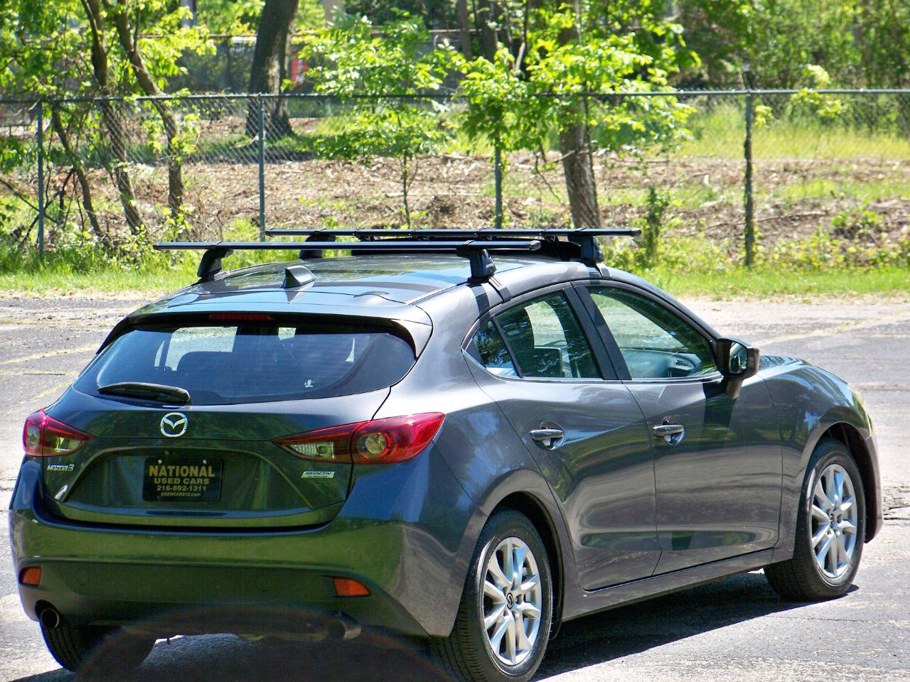 Used 2014 MAZDA MAZDA3 i Touring w/ Technology Package FWD image 6