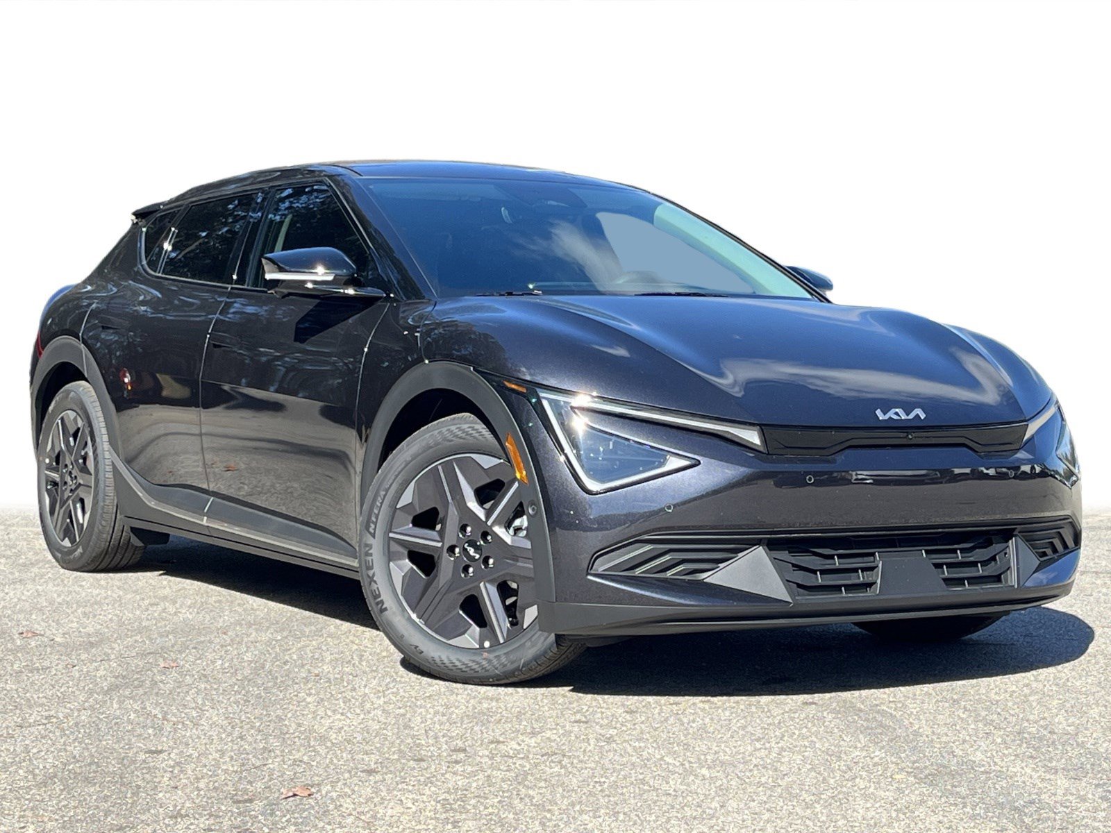 New 2025 Kia EV6 Light w/ Light LR Technology Package image 2