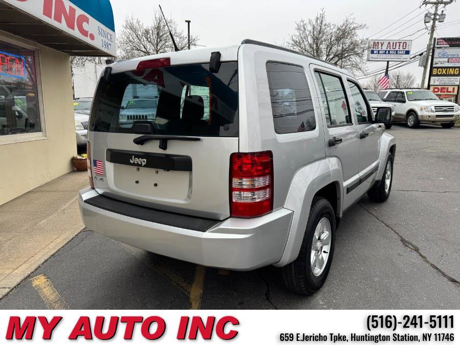 Used 2011 Jeep Liberty Sport image 4