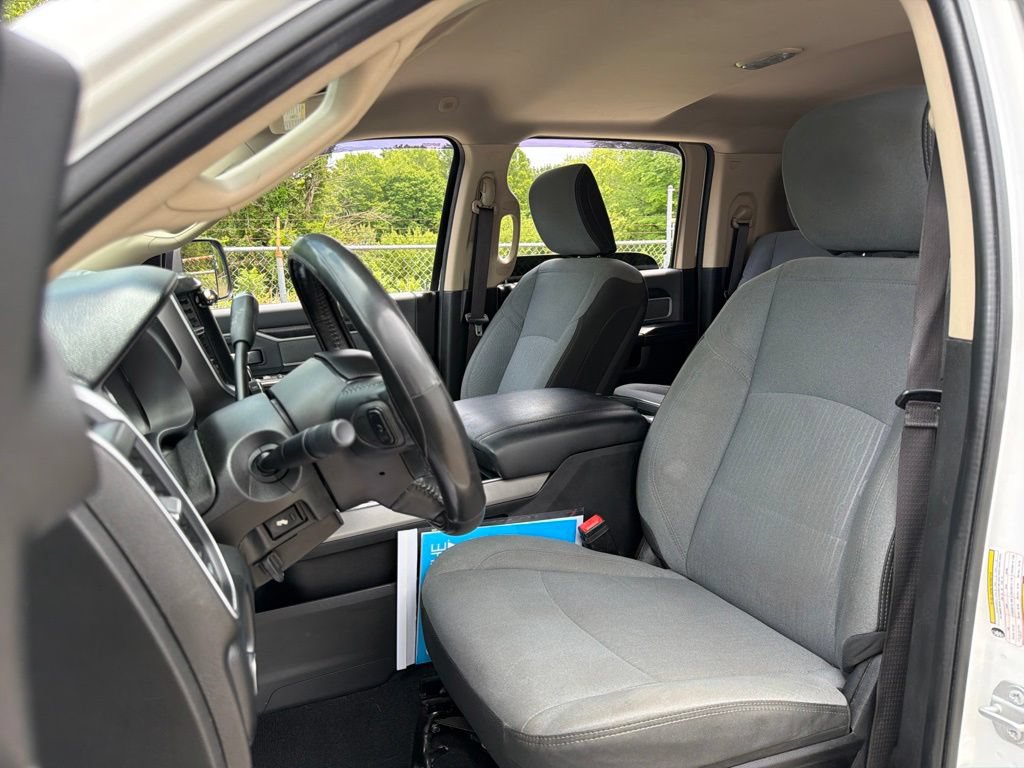 Used 2019 RAM 3500 Big Horn AWD/4WD image 22