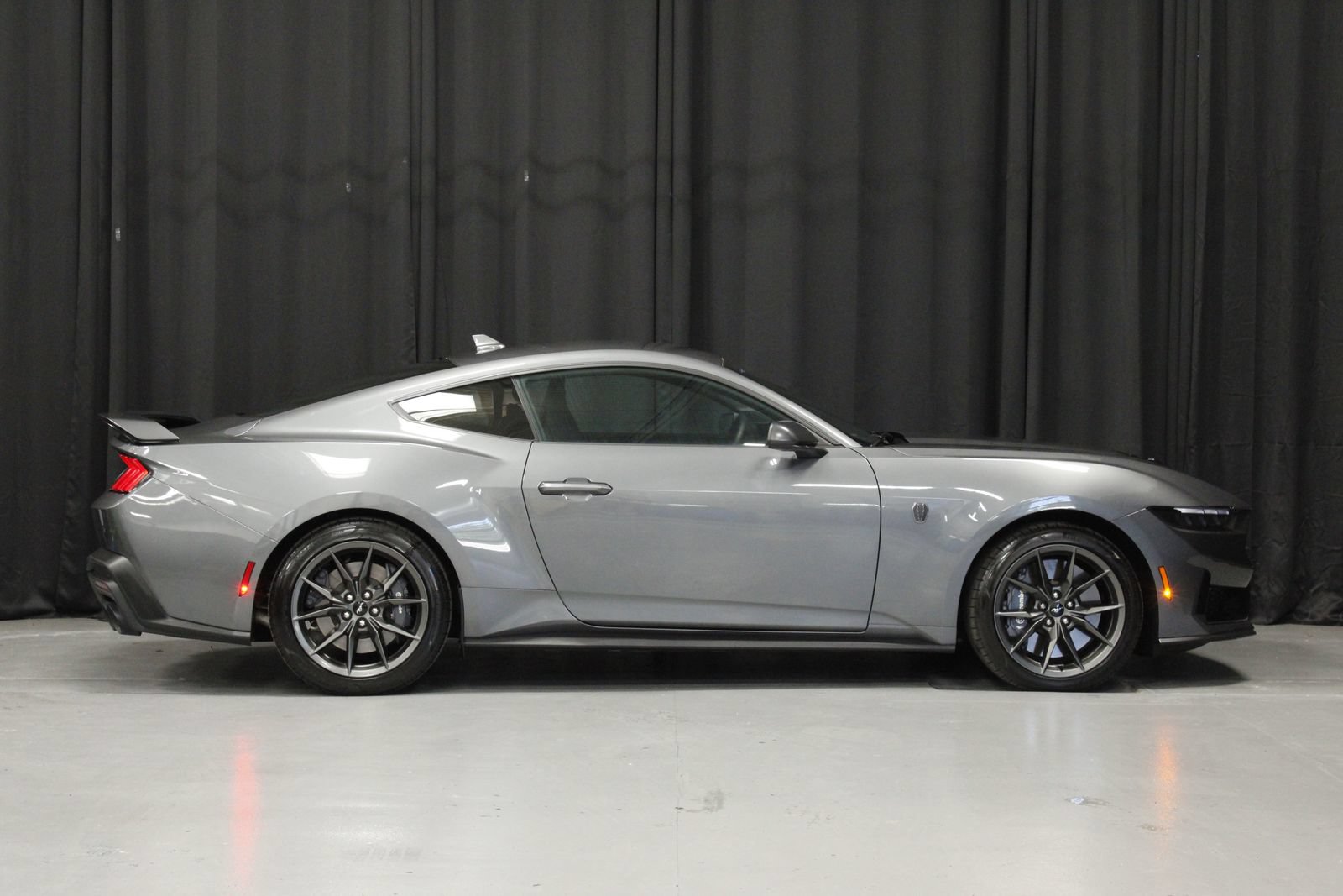 Used 2024 Ford Mustang Dark Horse RWD image 6