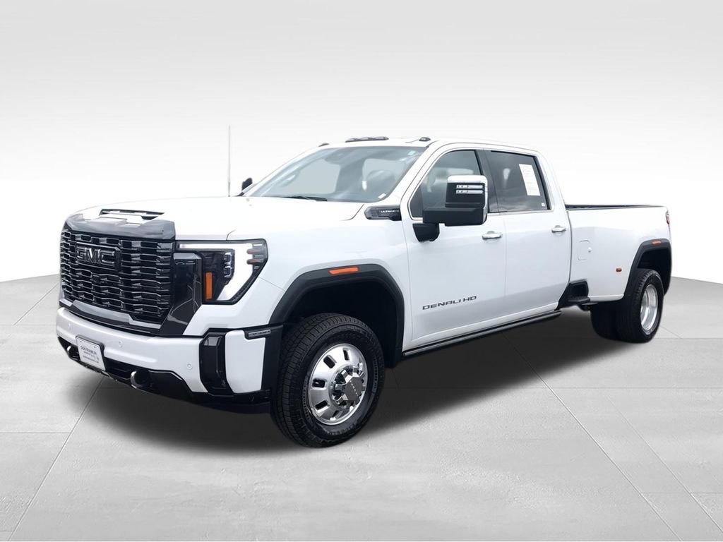 Used 2024 GMC Sierra 3500 Denali Ultimate AWD/4WD image 4