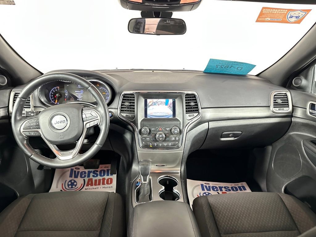 Used 2020 Jeep Grand Cherokee Laredo image 29