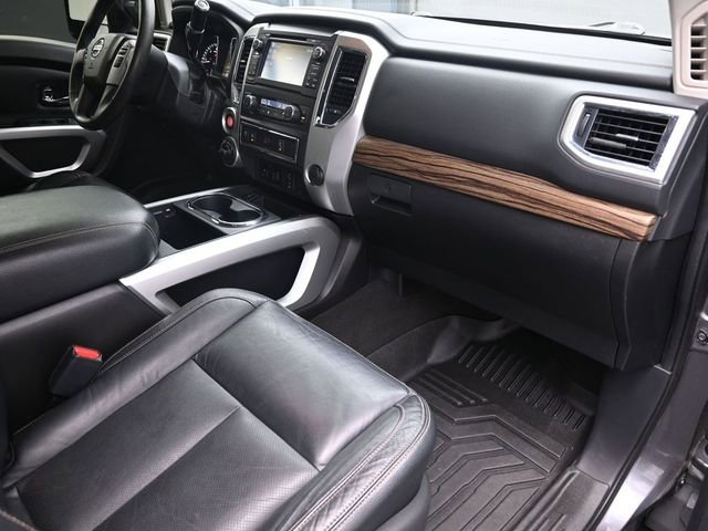 Used 2017 Nissan Titan SL w/ Chrome Package image 40
