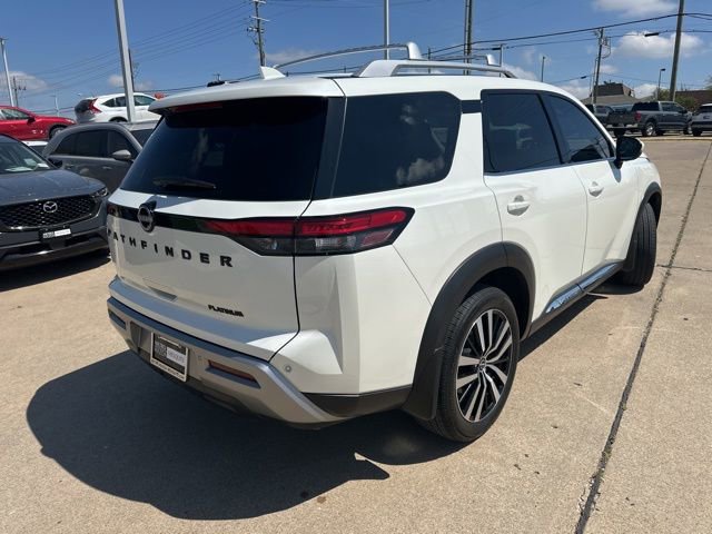 Used 2024 Nissan Pathfinder Platinum w/ Black Appearance Package image 5