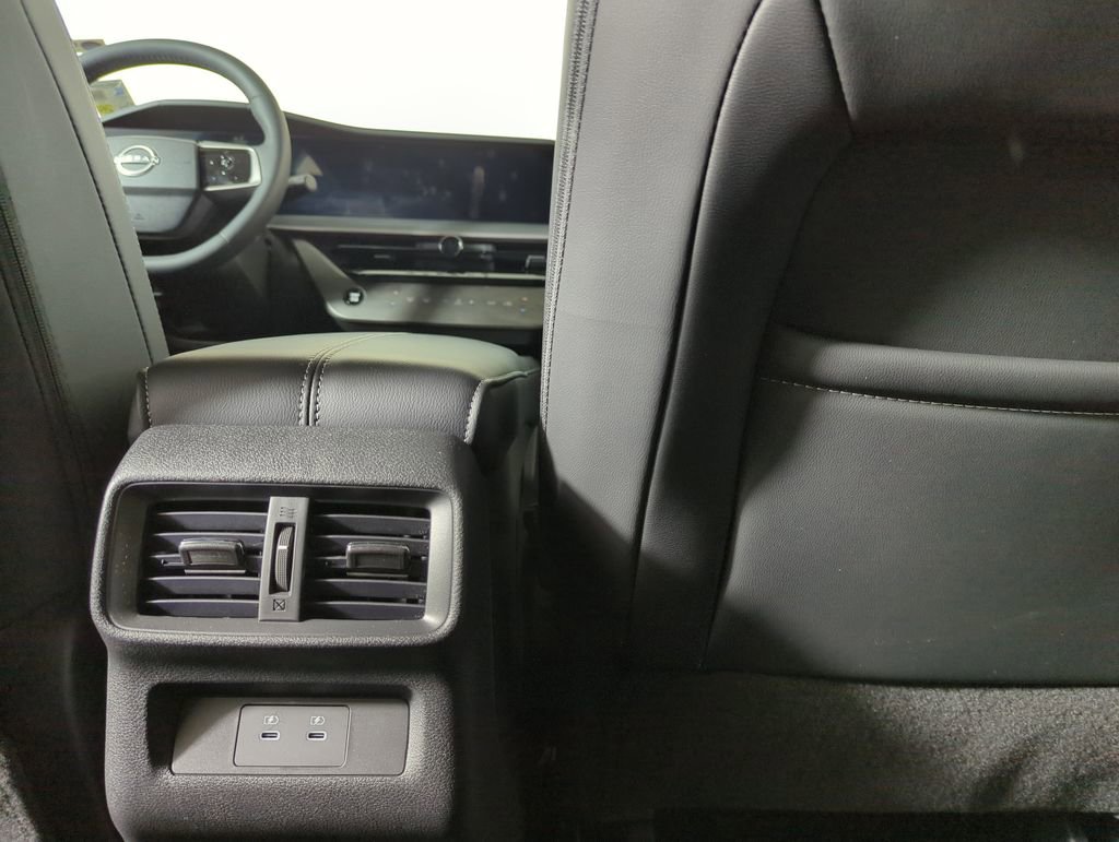 Used 2025 Nissan Murano SV image 30