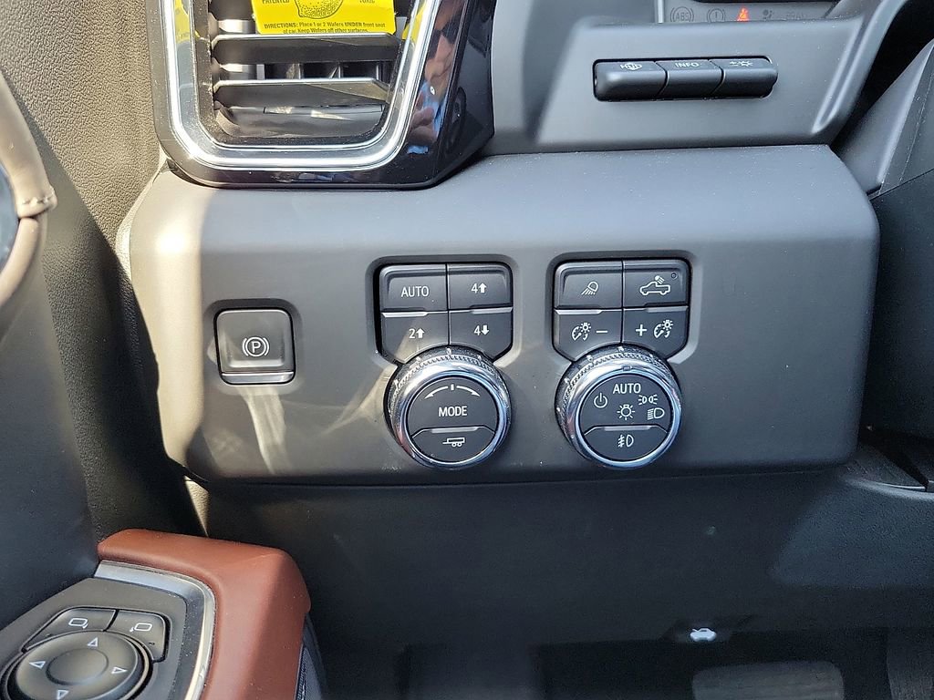Used 2023 GMC Sierra 1500 Denali Ultimate image 12