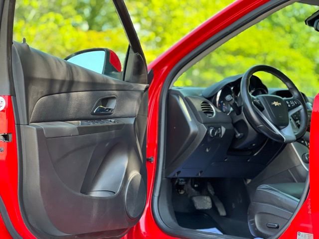 Used 2016 Chevrolet Cruze LTZ FWD image 9