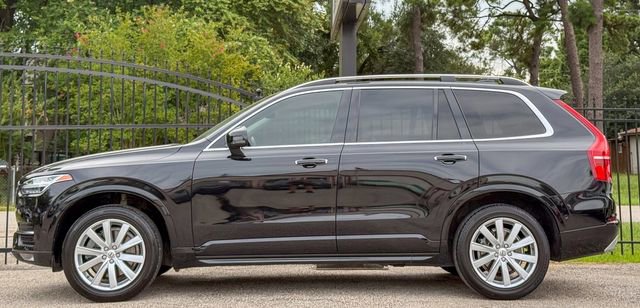 Used 2016 Volvo XC90 T6 Momentum w/ Momentum Plus Package image 3