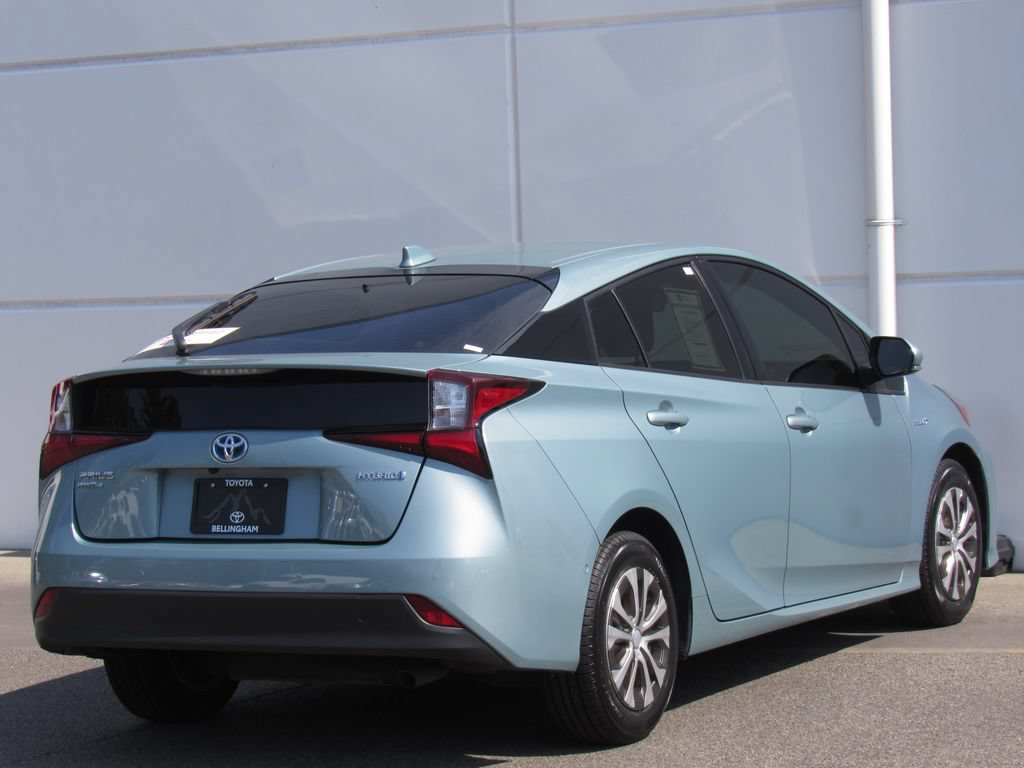 Certified 2022 Toyota Prius LE AWD/4WD image 6