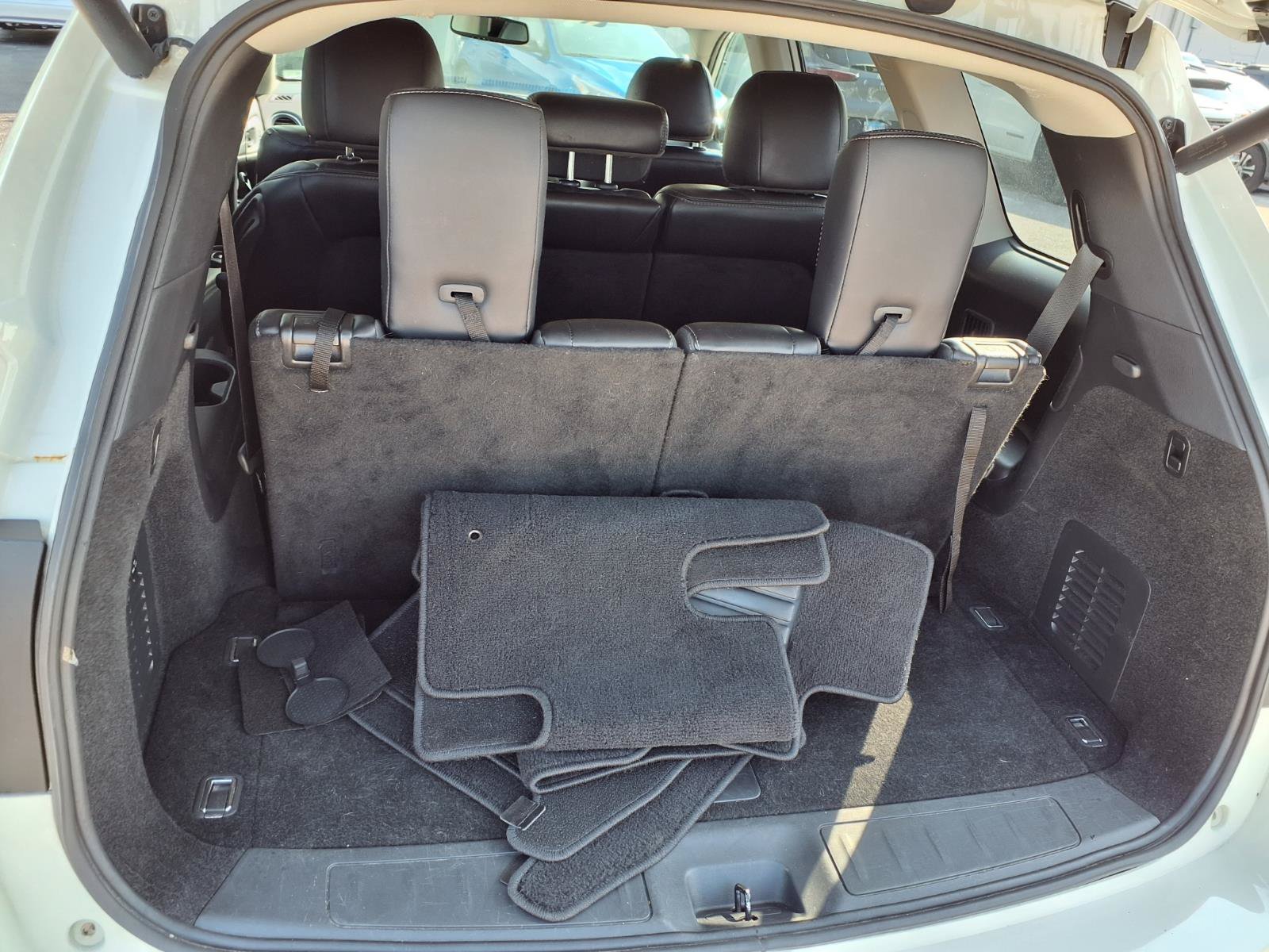 Used 2019 Nissan Pathfinder SL AWD/4WD image 27