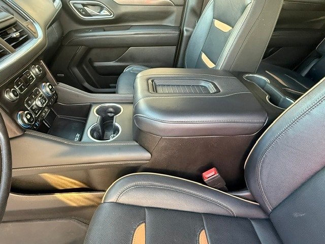 Used 2023 GMC Yukon AT4 AWD/4WD image 16