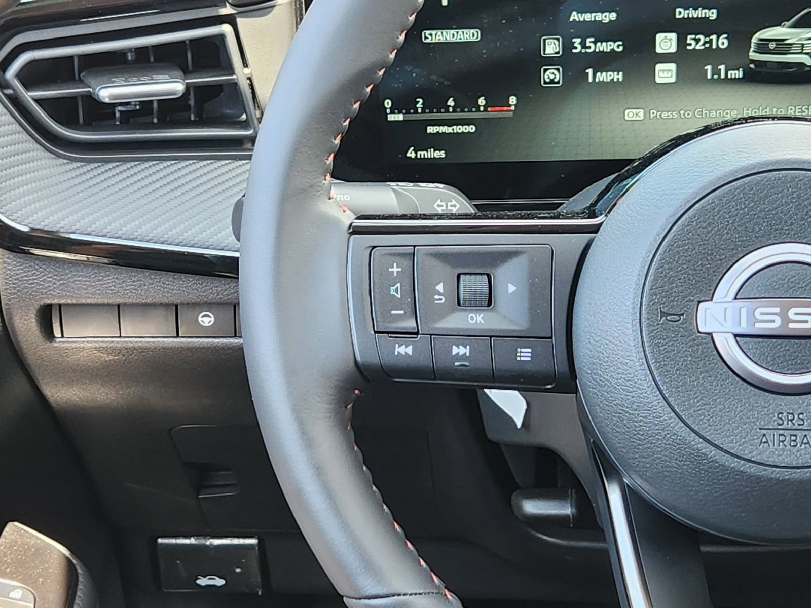 New 2026 Nissan Kicks SR image 23