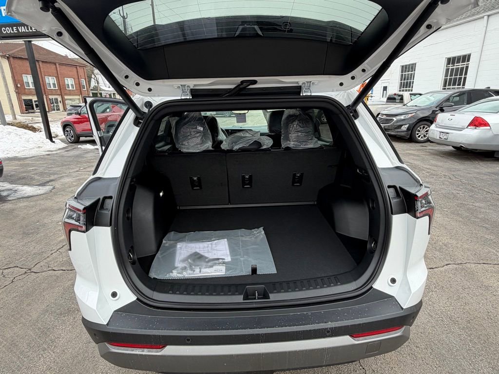 New 2026 Chevrolet Equinox LT w/ Convenience Package II image 9