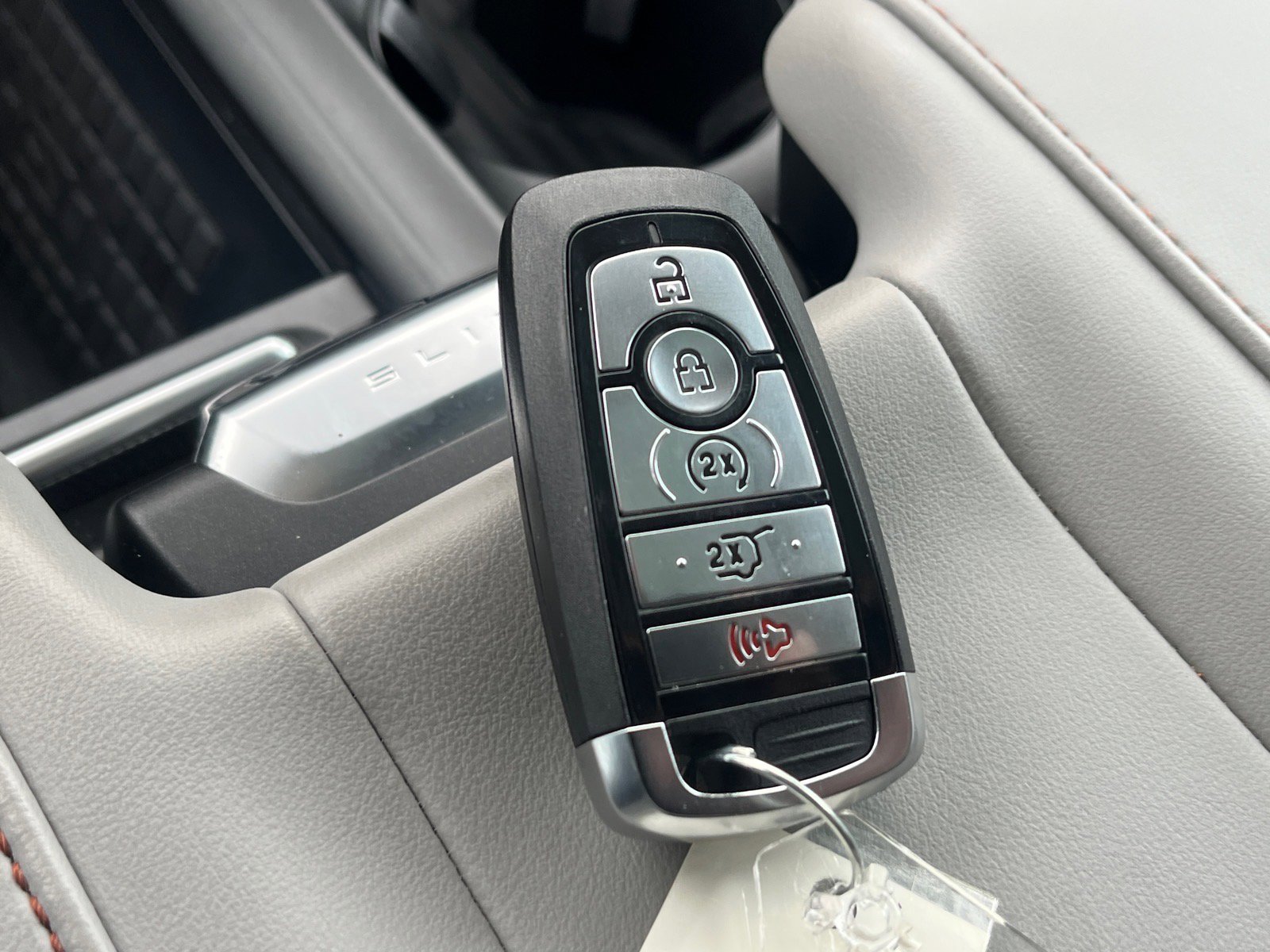Certified 2025 Ford Expedition Active AWD/4WD image 15