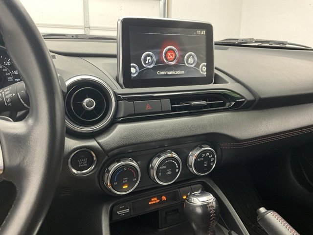 Used 2017 MAZDA MX-5 Miata RF Grand Touring image 8