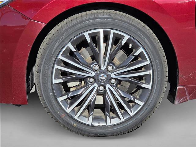 Used 2017 Nissan Maxima Platinum w/ Medallion Package image 25