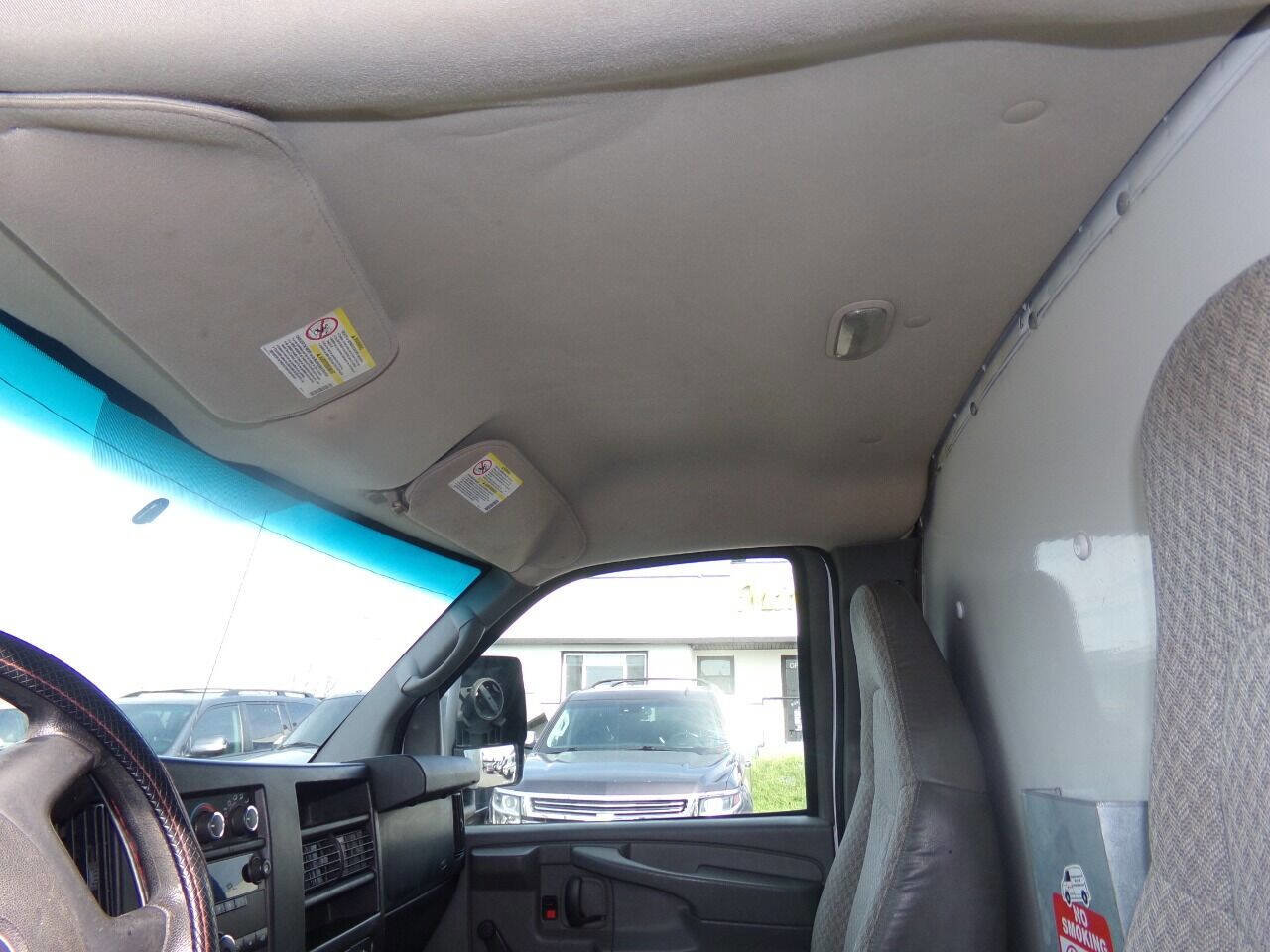 Used 2009 Chevrolet Express 3500 image 14