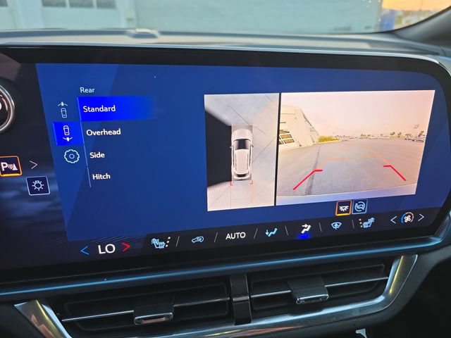 Certified 2024 Chevrolet Equinox EV LT FWD image 21