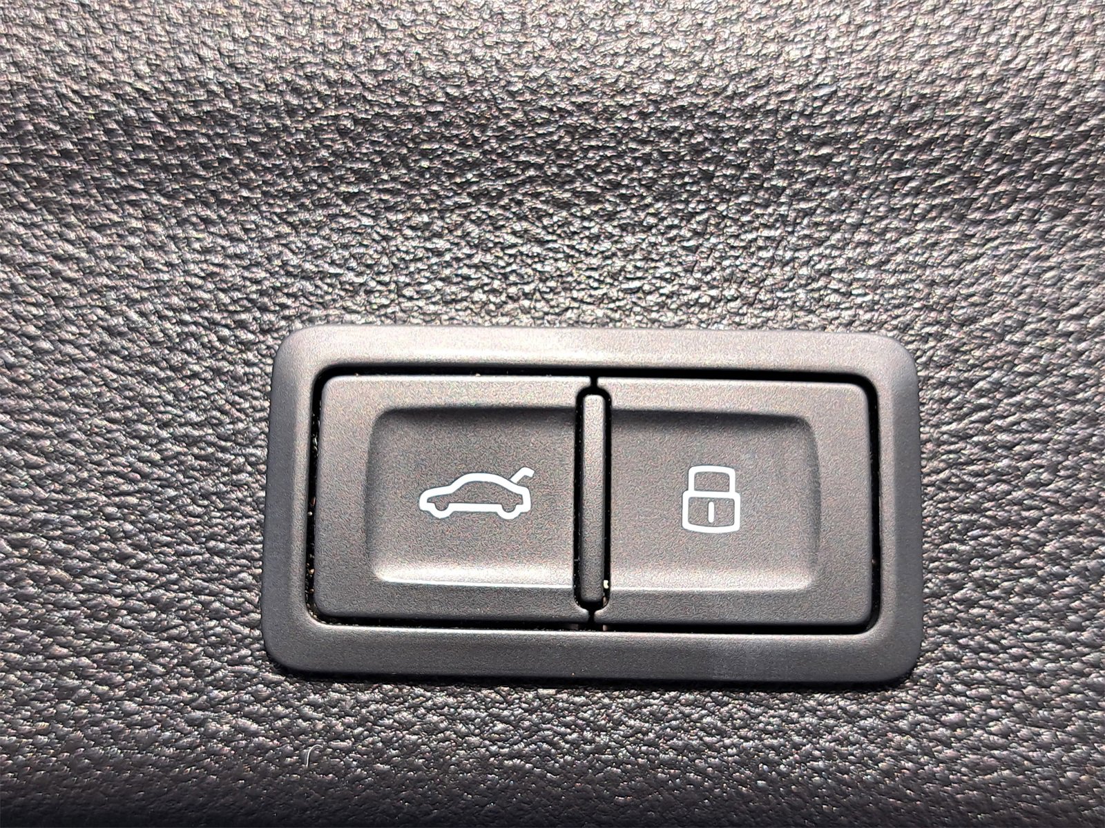 Used 2021 Audi A6 3.0T allroad Premium Plus w/ Executive Package image 13