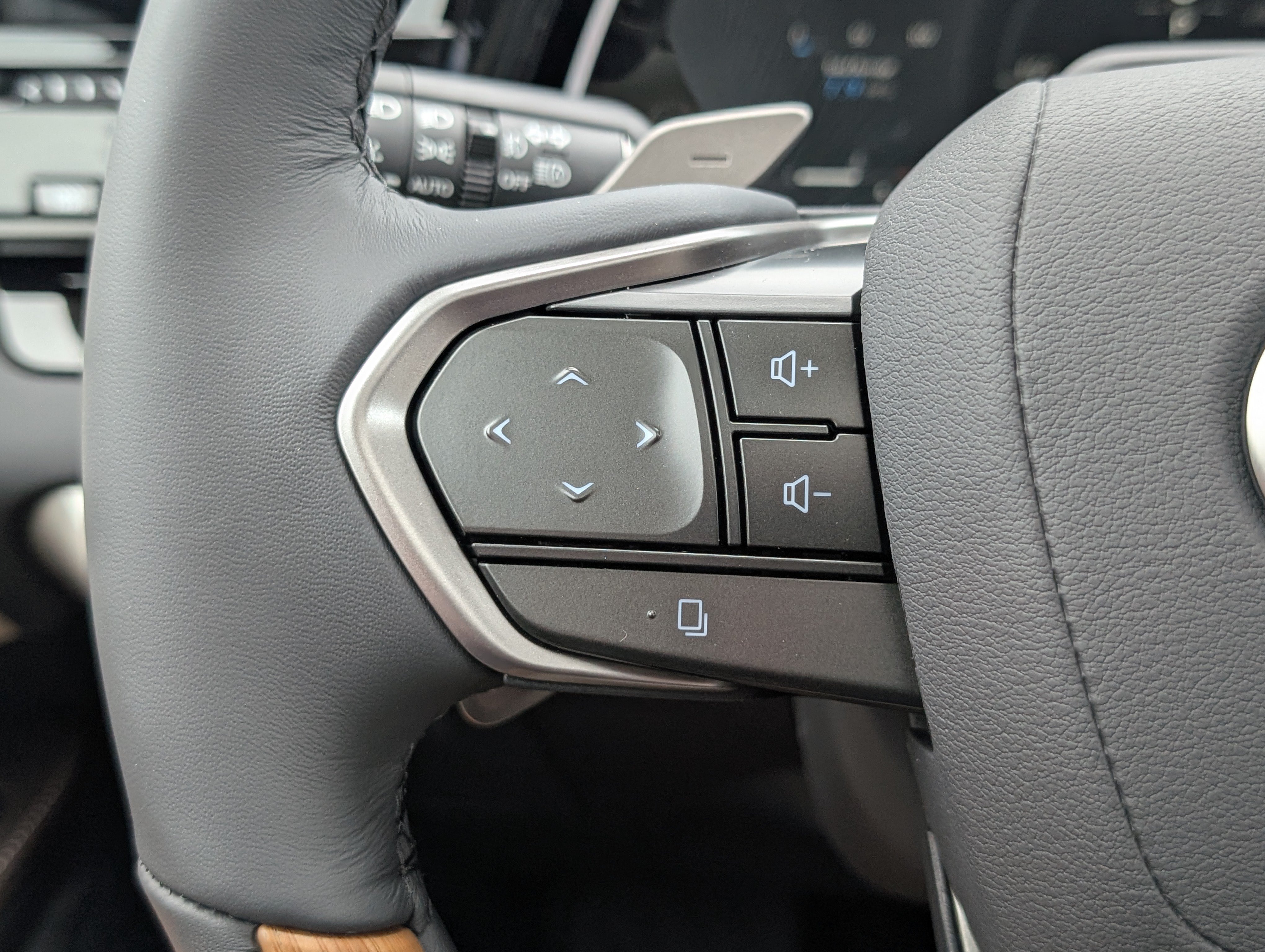New 2026 Lexus RX 350h AWD/4WD image 21
