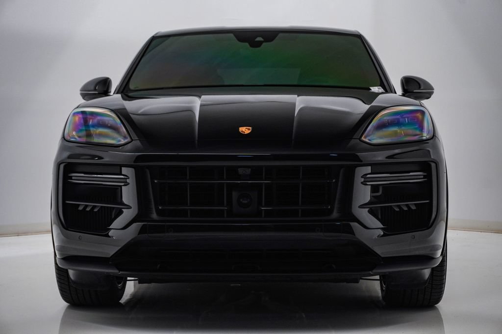 Certified 2025 Porsche Cayenne Turbo GT AWD/4WD image 6