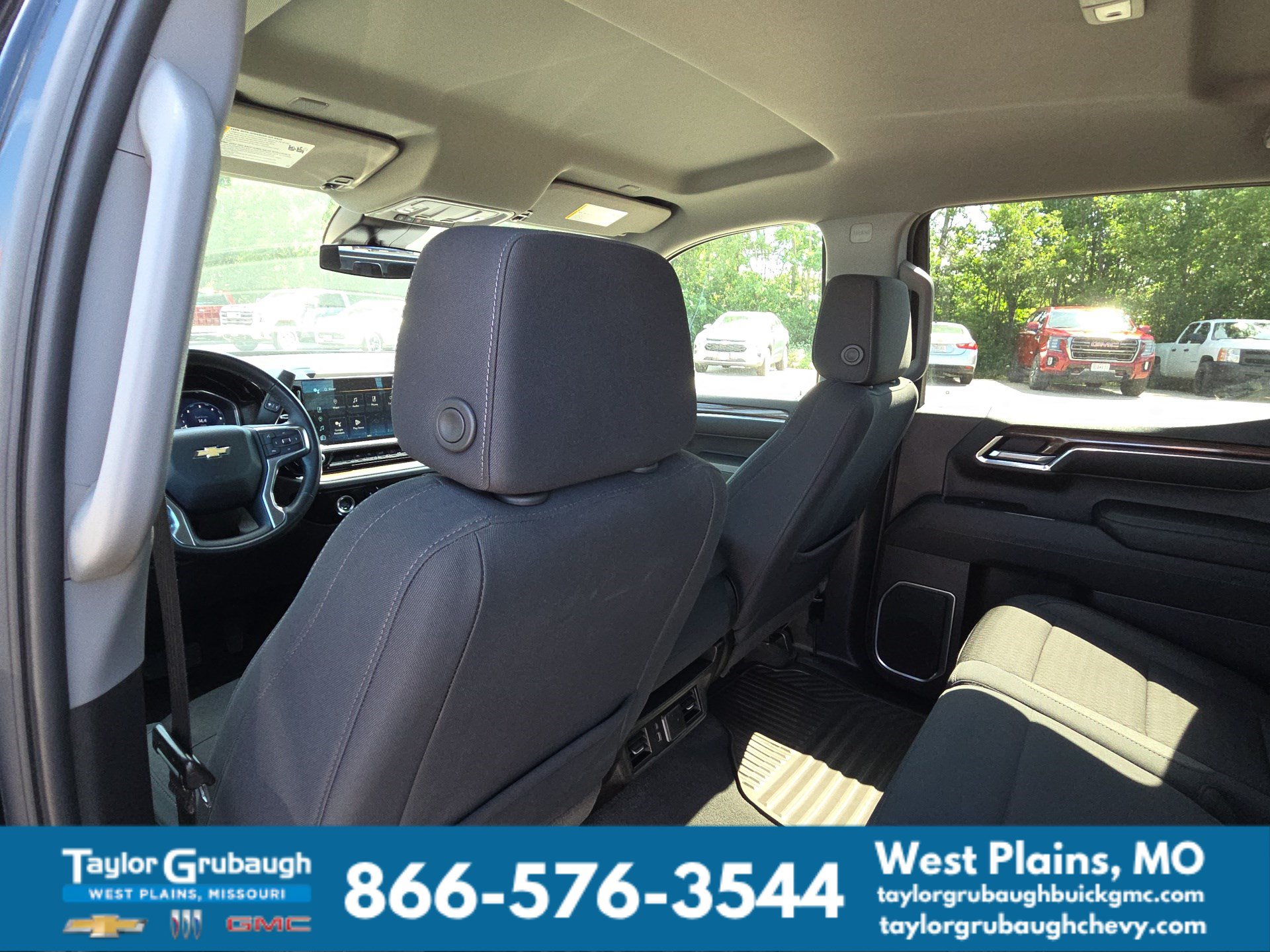Used 2023 Chevrolet Silverado 1500 LT w/ Protection Package AWD/4WD image 28