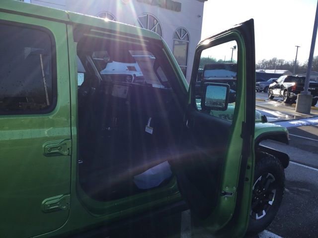 New 2026 Jeep Wrangler Unlimited Rubicon w/ Safety Group image 21