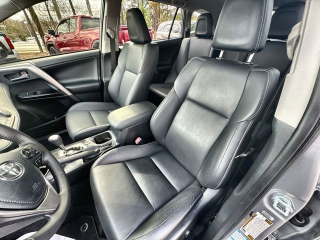 Used 2018 Toyota RAV4 Limited image 19