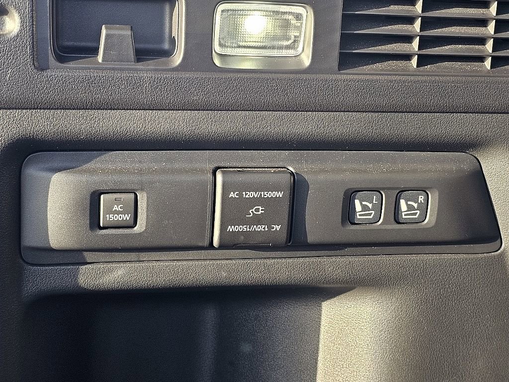 Certified 2025 MAZDA CX-70 Plug-In Hybrid w/ Premium Pkg AWD/4WD image 15