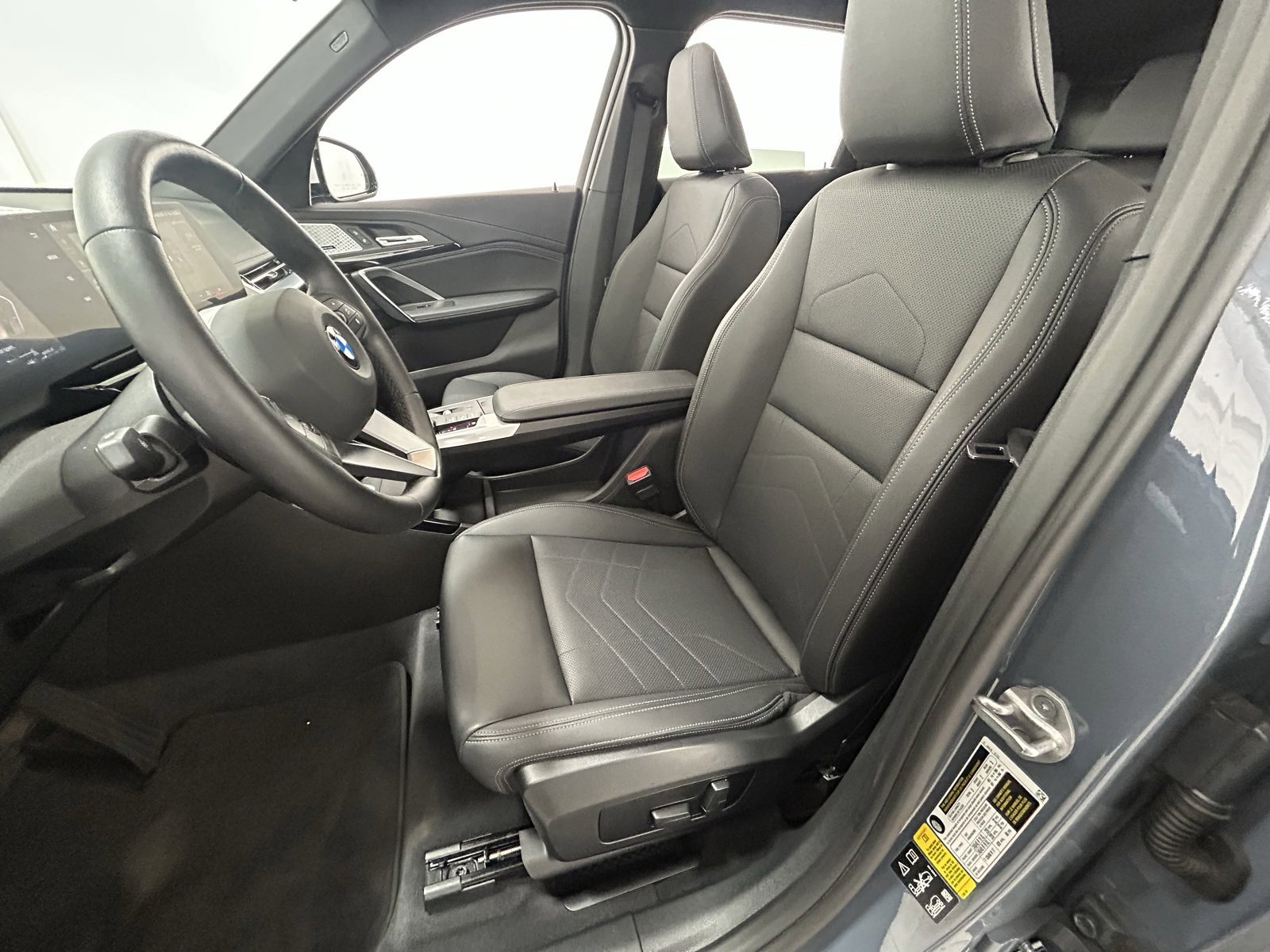 Used 2023 BMW X1 xDrive28i w/ Premium Package image 29