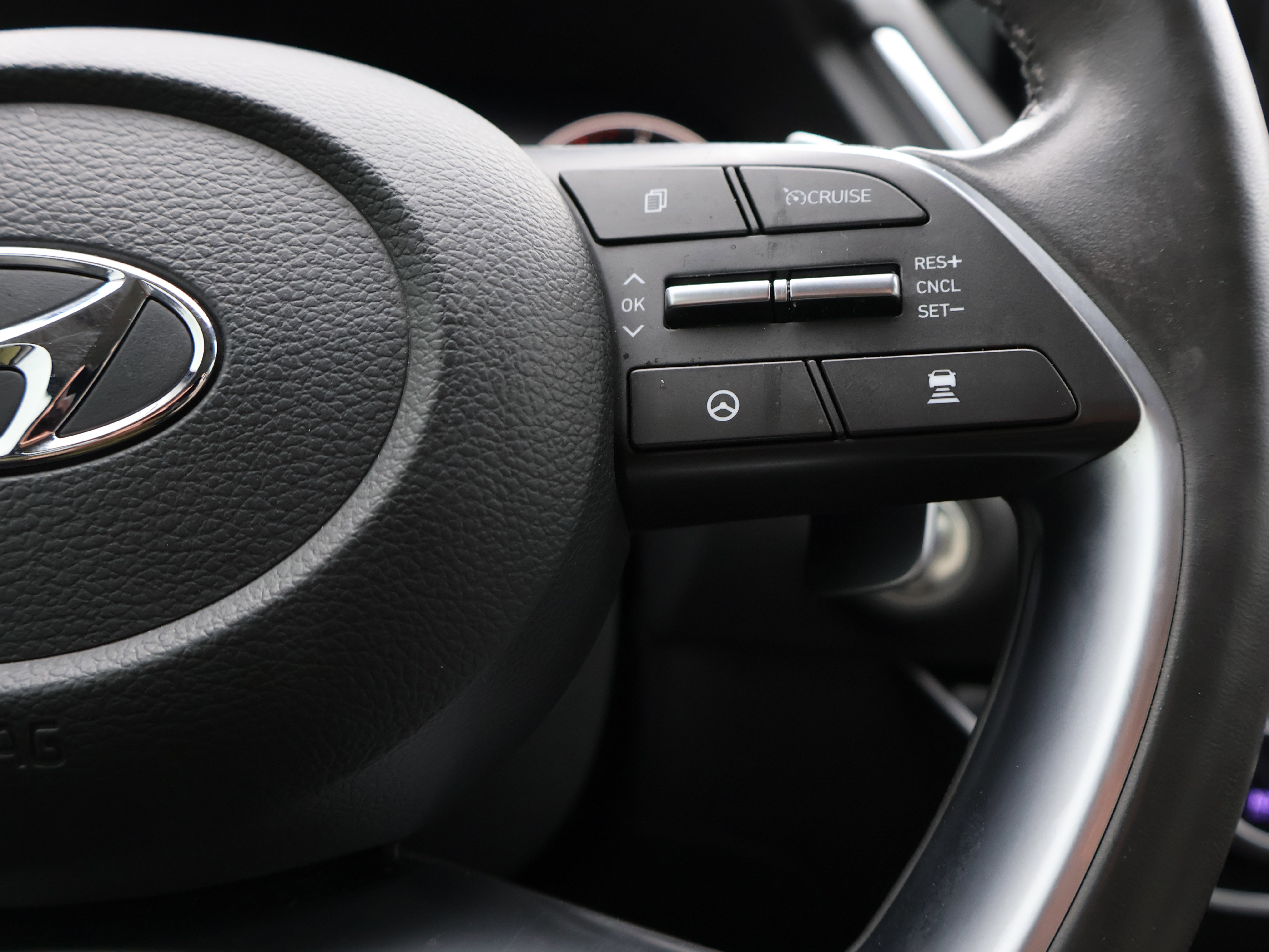 Used 2023 Hyundai Sonata Limited image 34