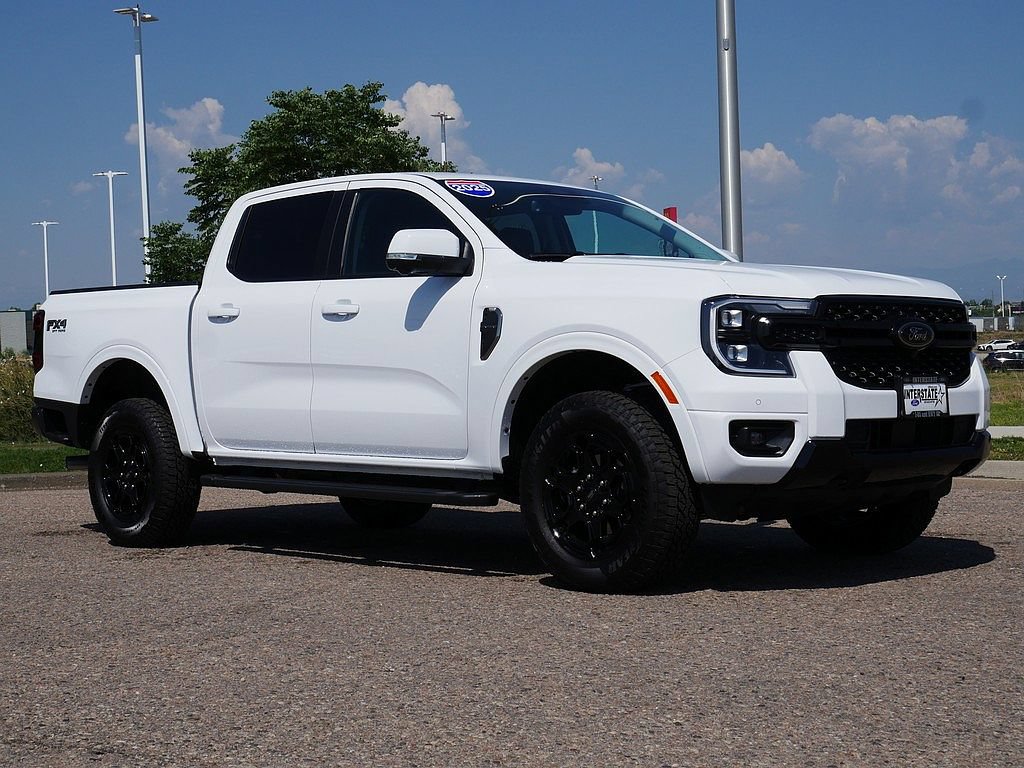 Used 2025 Ford Ranger Lariat w/ FX4 Off-Road Package AWD/4WD image 8