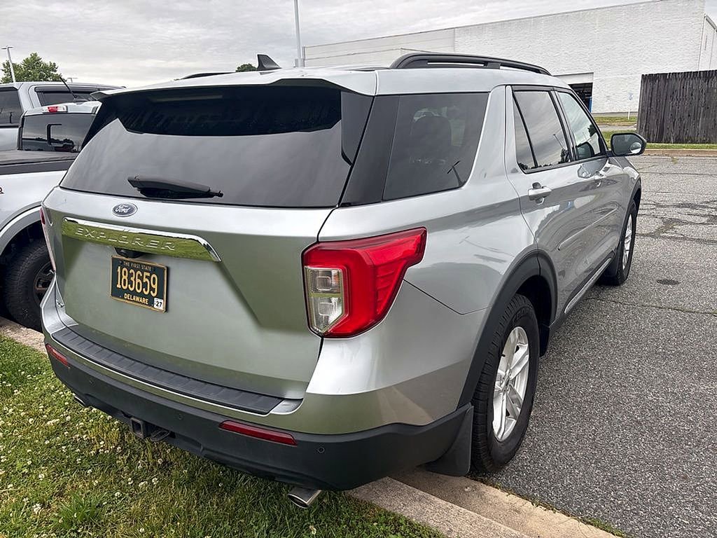 Used 2022 Ford Explorer XLT w/ Class IV Trailer Tow Package RWD image 8