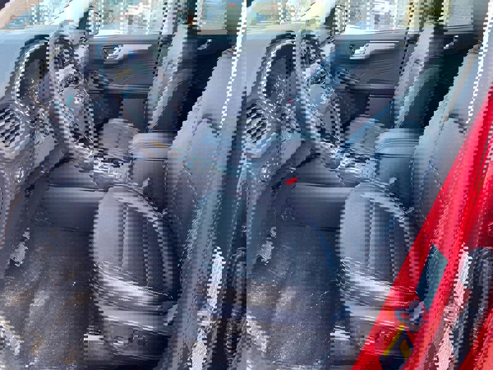 Used 2022 Ford Escape SEL image 9