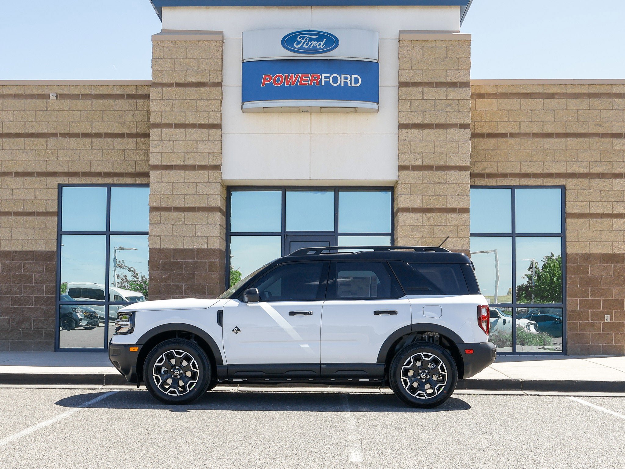 New 2026 Ford Bronco Sport Outer Banks AWD/4WD image 9