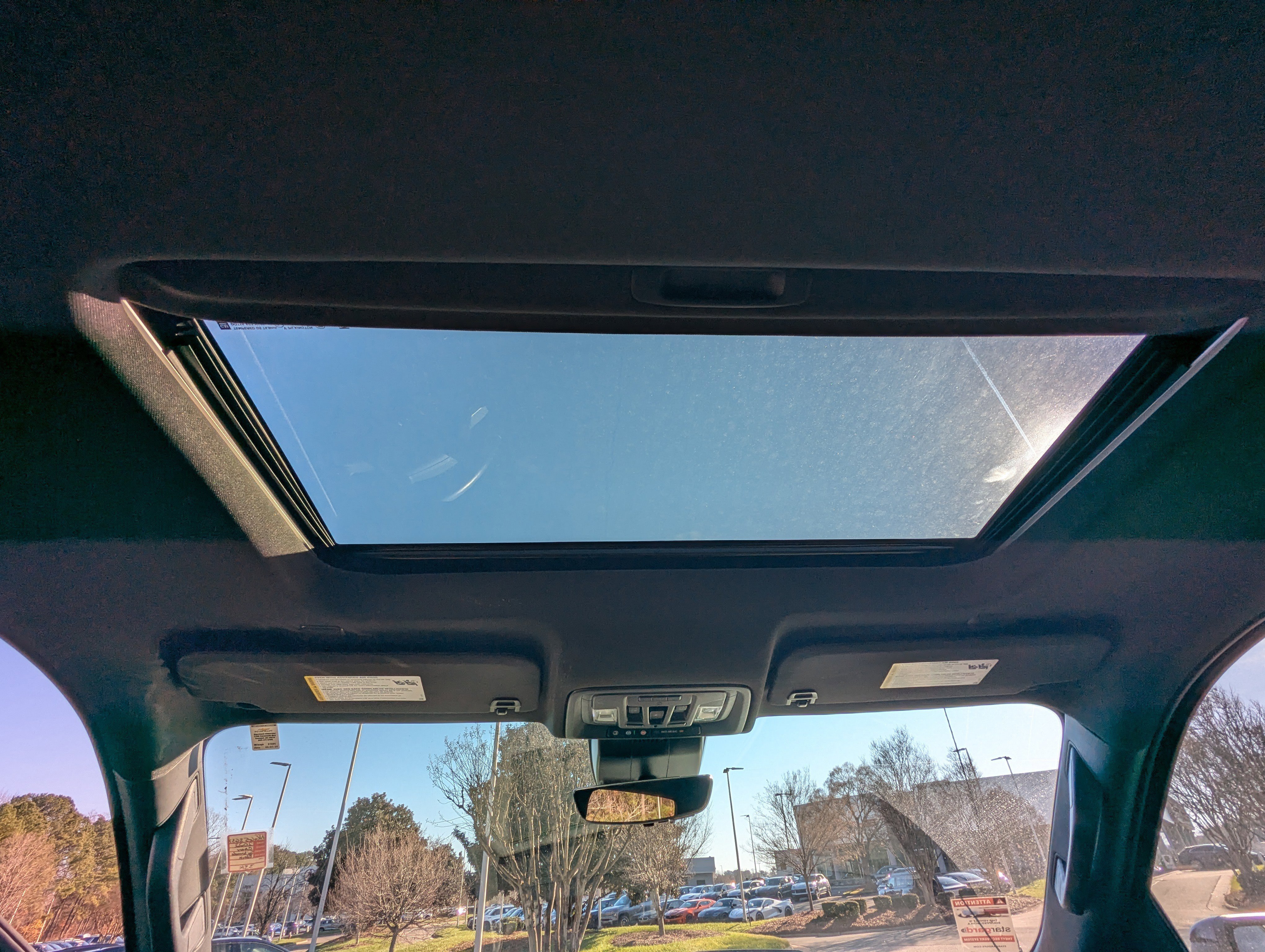 Used 2022 Chevrolet Silverado 1500 ZR2 w/ Technology Package image 13