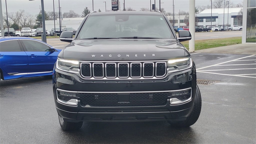 Used 2023 Jeep Wagoneer 4WD w/ Premium Group I image 39