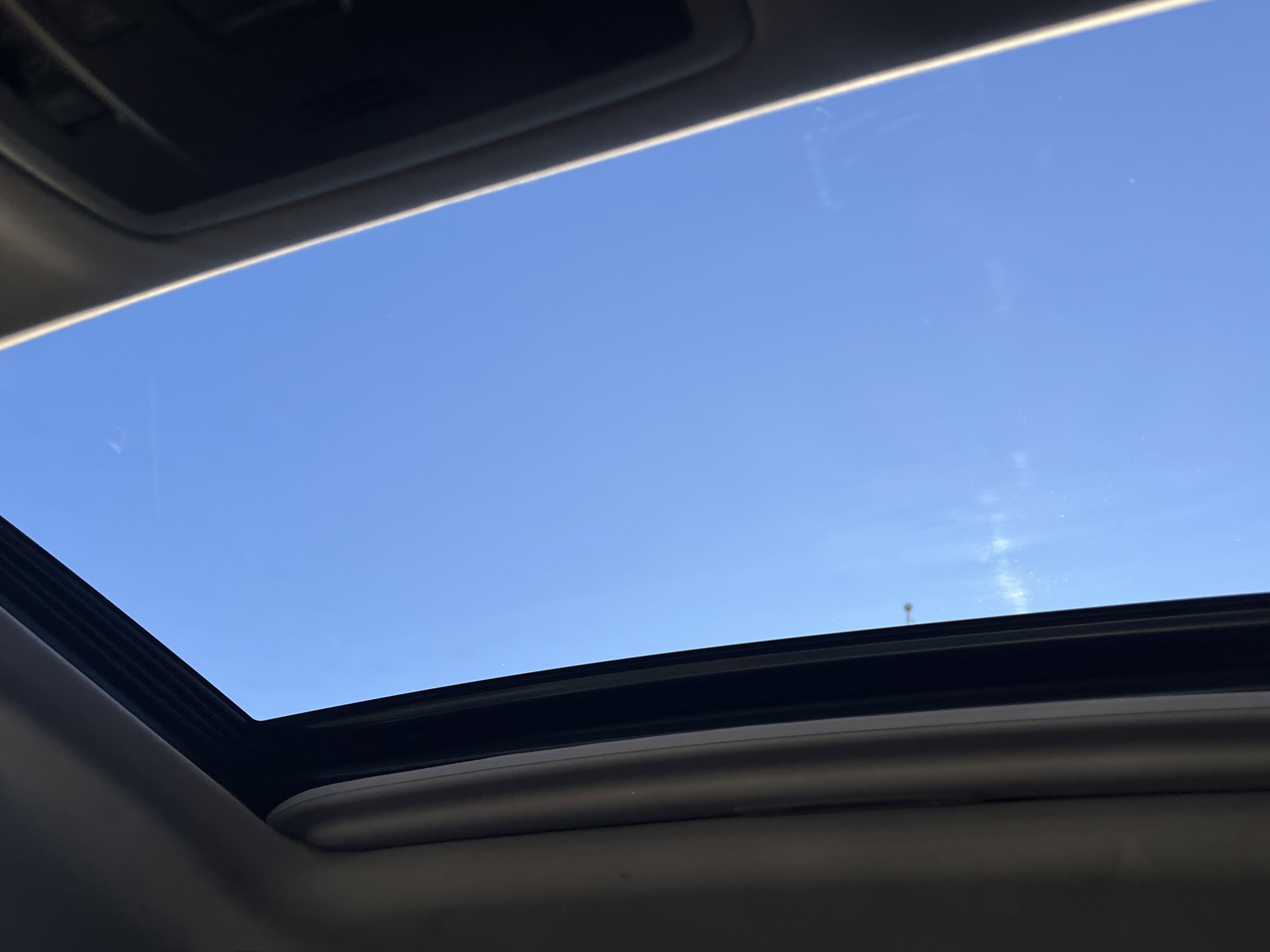 Used 2018 Lexus RX 450hL Luxury image 28