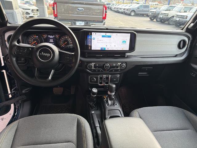 Used 2025 Jeep Gladiator Sport image 22