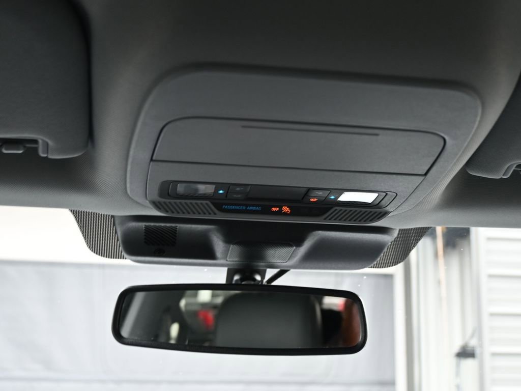 Used 2024 Ford F150 Lightning Pro image 33