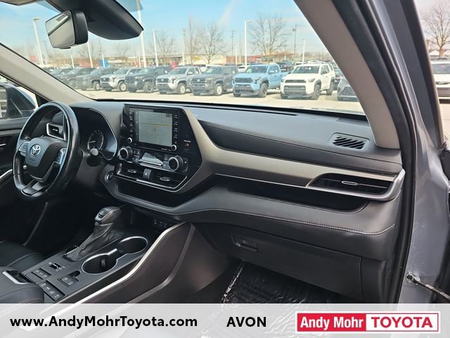 Used 2022 Toyota Highlander XLE image 36