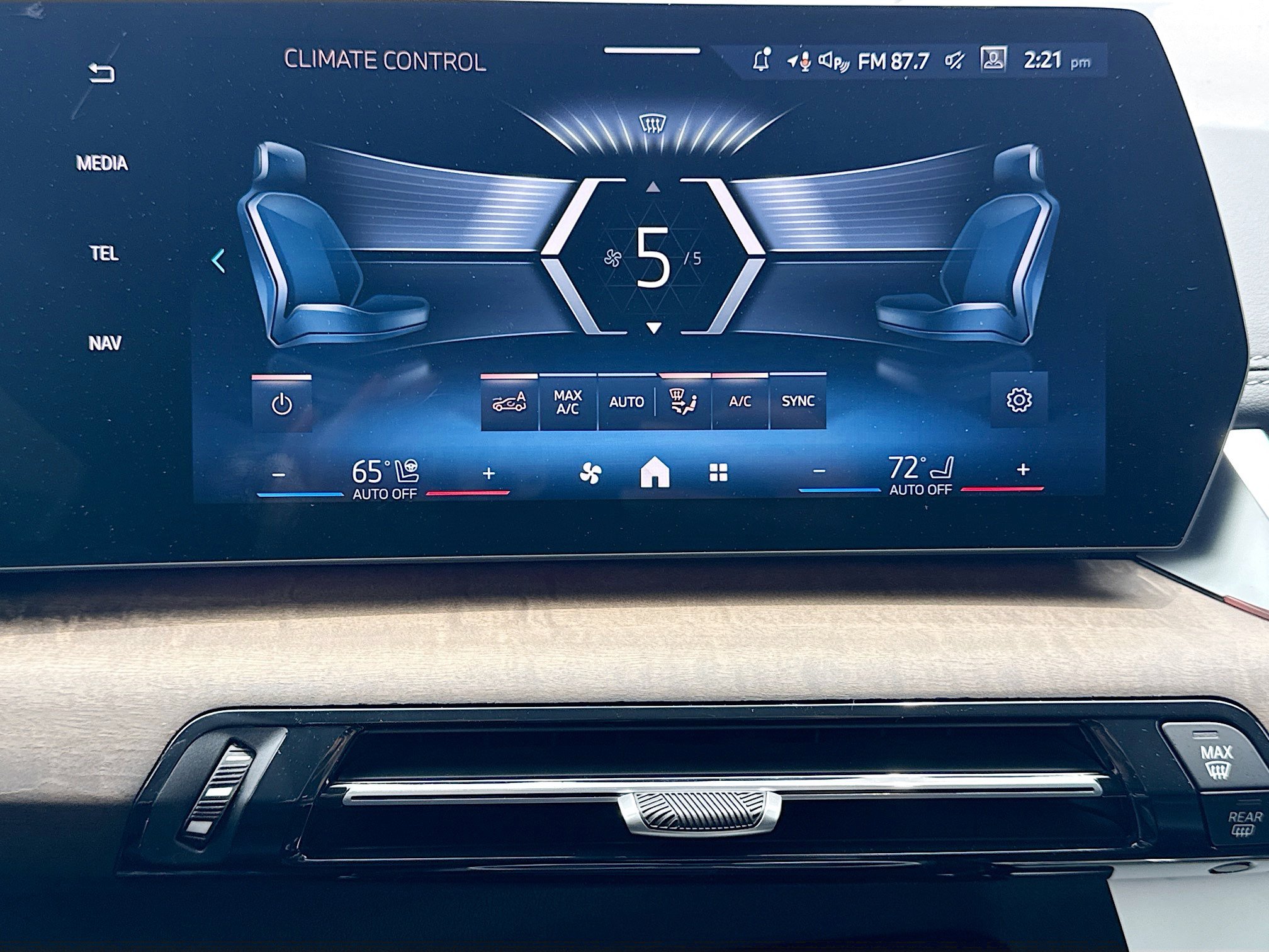 New 2026 BMW X1 xDrive28i w/ Technology Package AWD/4WD image 34