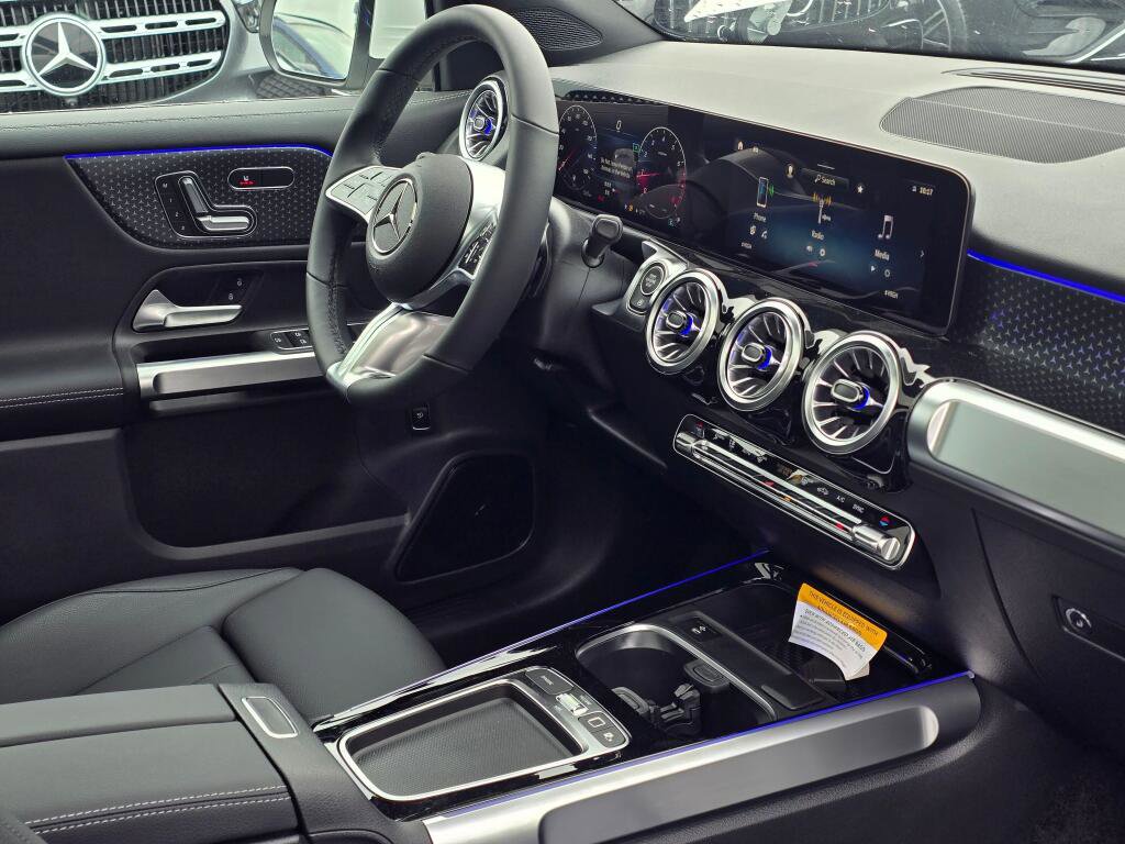 New 2026 Mercedes-Benz GLB 250 4MATIC image 28