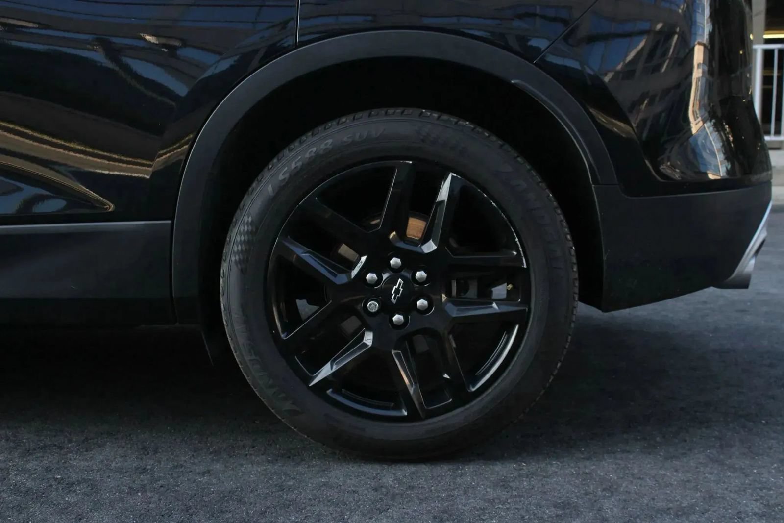Used 2019 Chevrolet Blazer LT w/ Sound & Technology Package FWD image 10