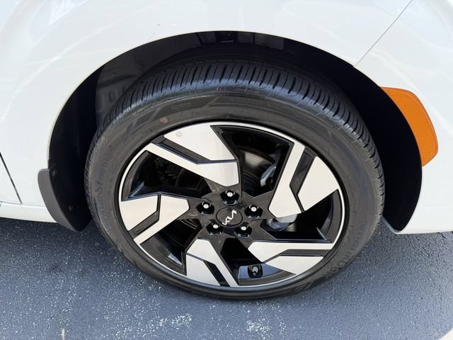 Certified 2025 Kia Soul GT-Line FWD image 48